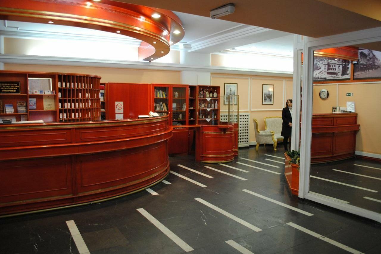 Hotel Kasina Belgrade Extérieur photo