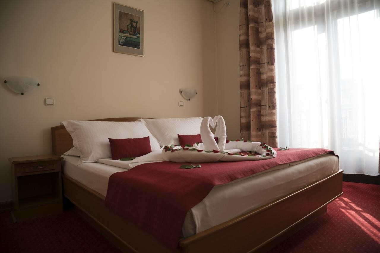 Hotel Kasina Belgrade Extérieur photo